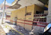 Se desploma marquesina en la colonia Cascajal