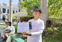 Maestra de física pide le restituyan su nivel de primaria