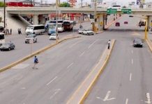 Peatones se juegan la vida en cruceros y carreteras no miden consecuencias