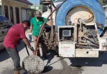 Exhorta COMAPA a cuidar red de alcantarillado, evitando arrojar basura a las calles
