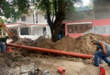 Realiza COMAPA trabajos de rehabilitación de drenaje sanitario en la colonia Aztlán