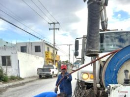 Desazolva COMAPA líneas generales en Balcones de Alcalá