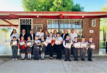 Entregan reconocimientos a alumnos de la escuela primaria Josefa Ortiz de Domínguez