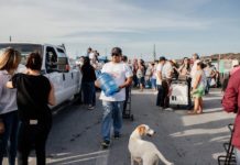 Beto Granados lleva más de 8 Mil litros de agua potable y agua purificada a la Playa Bagdad