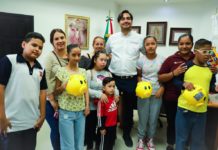 Alcalde Carlos Peña Ortiz apoya Boteo Teletón 2023