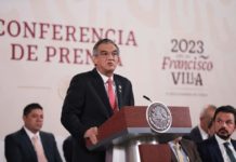 En inversión de salud, no hay límites, dice Américo ante AMLO y gobernadores