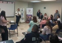 Llevan plática de concientización en el marco conmemorativo del Día Internacional de la Lucha Contra el Cáncer de Mama