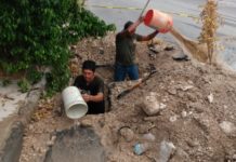 Soluciona COMAPA fuga de agua en la colonia Vicente Guerrero