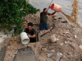 Soluciona COMAPA fuga de agua en la colonia Vicente Guerrero