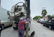 Atiende Gobierno de Reynosa reportes del drenaje sanitario