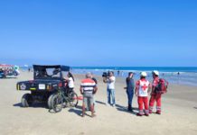 Un adolescente ahogado y otro menor rescatado en playa Miramar