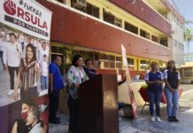 Entrega Úrsula Salazar material deportivo en la Medina Cedillo en Tampico