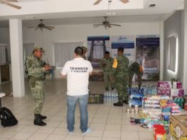 Ejército Mexicano cargaron este domingo los alimentos para damnificados por el huracán “Otis” en el Estado de Guerrero