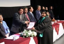 Entrega Universidad Tecnológica de Nuevo Laredo nueva generación de profesionistas a Tamaulipas