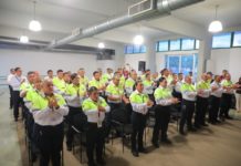 Entregan uniformes nuevos a 115 elementos de tránsito