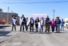 Da alcalde Ramiro Cortez banderazo de obra de pavimentación en libramiento Eulogio Gómez
