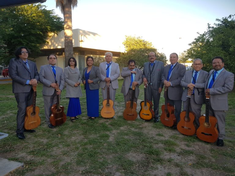 Participa La Rondalla del IRCA en Kermés