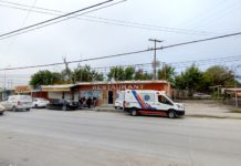 Borrachos se agarran a golpes y dejan uno inconsciente