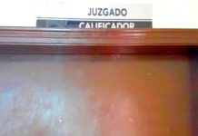 Detienen a dos por alterar el orden público