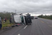 Muere en aparatoso accidente y dejan lesionados en carretera a Crullas