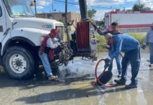 Atendió COMAPA reportes de fugas de agua residual en Hacienda Bugambilias