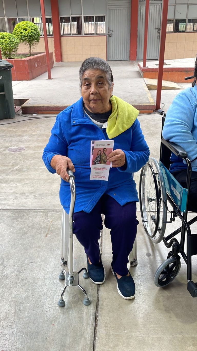 DIF Reynosa entrega aparatos funcionales