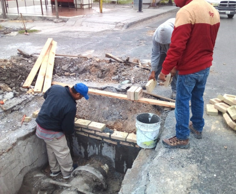 Realizó COMAPA mantenimiento a caja de válvulas de colonia Campestre