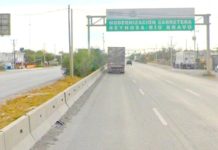 Rateros le dan el clásico cerrón para despojarle de su unidad