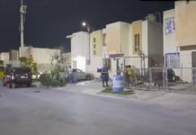 Reportan a persona sin vida en el exterior de su vivienda