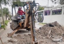Trabaja COMAPA en reactivación de suministro de agua en Ampliación Delicias