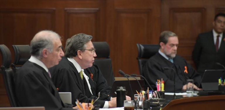 Corte da revés a AMLO; avala que ministro Laynez estudie extinción de fideicomisos del PJ