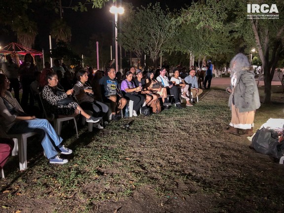 Convierten la plaza en un escenario dentro del Festival de Dramaturgia