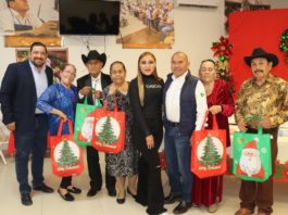 Celebran posada Abuelitos de la Casa del Adulto Activo
