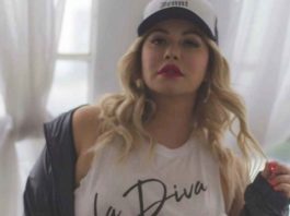 Jenni Rivera se aparece en show de su hija Chiquis Rivera