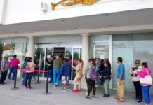 Ciudadanos cumplidos acuden a pagar su impuesto predial