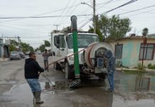 Sondeó COMAPA drenaje sanitario en Jardines Coloniales