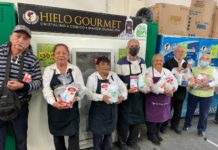 DIF Reynosa entrega canasta básica a abuelitos empacadores