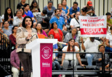Úrsula Salazar rinde cuentas al pueblo de Tampico