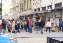 Previo a Año Nuevo gran afluencia de personas en el Centro de Tampico y en el Mercado
