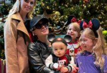 Paris Hilton llevó a su hijo a Disney en Navidad