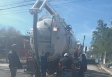 Ejecuta COMAPA sondeo de drenaje sanitario en la colonia Narciso Mendoza