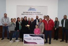 Entregan apoyos a 30 planteles de educación básica, por un monto aproximado a los 200 mil pesos