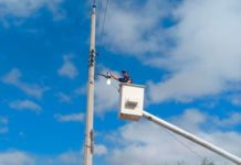 Mejoran iluminación de los Ejidos Valadeces, 5 de Febrero, Tepehuaj