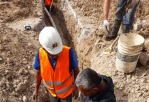 Refuerza COMAPA infraestructura en la Zona Centro con Instalación de válvula de 4 Pulgadas