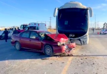 Aparatoso accidente en carretera deja lesionados y daños materiales