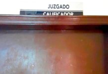 Arrestan a sujeto por molestar a su examasia