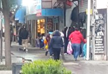 Comerciantes de la peatonal registran pocas ventas por bajas temperaturas