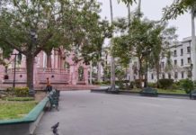 Por el frío calles lucen vacías