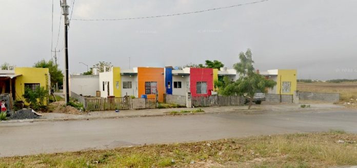 Rateros se roban unidad mientras su v_ctima dorm_a en su vivienda