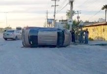 Vuelca unidad tras caer en obra de Comapa en carretera Río Bravo a Reynosa